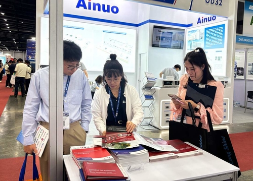 Recentste bedrijfnieuws ongeveer KHJ presenteert innovatieve tape-oplossingen op NEPCON Thailand, trekt sterke bezoekersinteresse